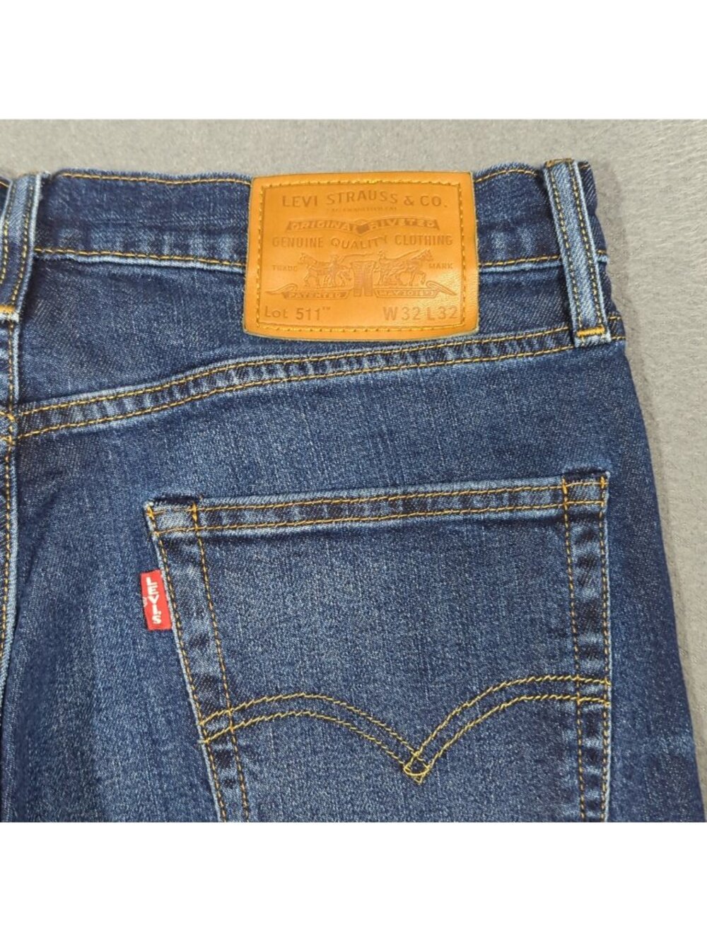 Levi's Premium Jeans Men's 32x32 Fits 31x30 Blue 511 Slim Fit Tapered Leg